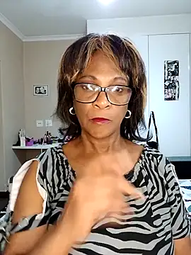 Hotgrannyx's Live Sex Cam Show