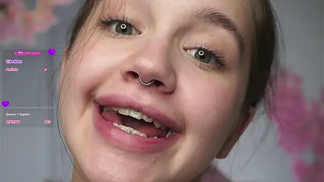 AmiLewis' Webcam Show