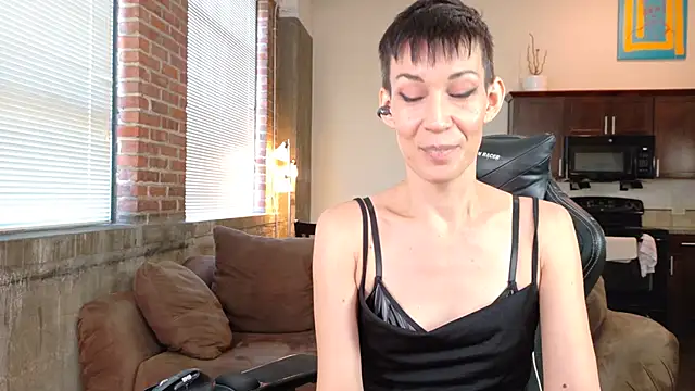 EveEnigma's Live Sex Cam Show