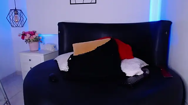 amadeus_18's Webcam Show