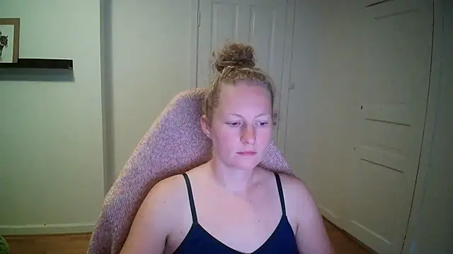 Girlnina-1995 Webcam show