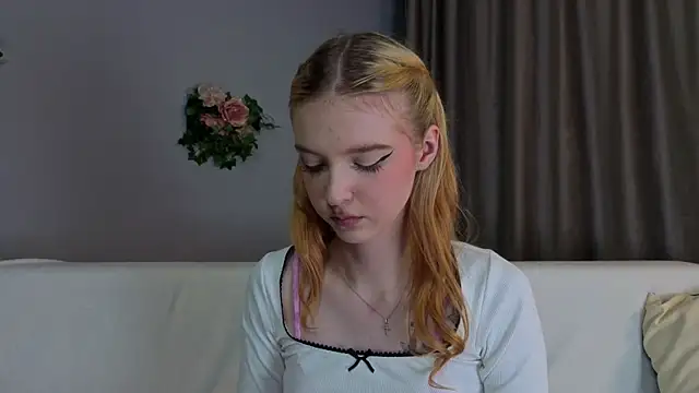 simplegirly Webcam show