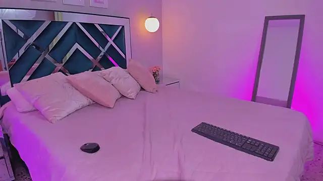 ibella7's Webcam Show
