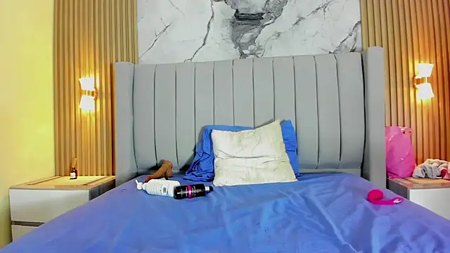 AURORAMARTIN2 Webcam-Show
