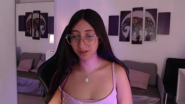soy_gabydicardy's Webcam Show