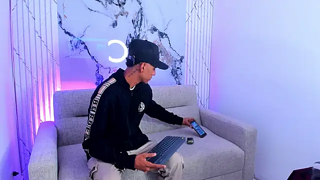 EthanClaust's Webcam Show