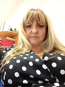 Office_Albertina's Webcam Show