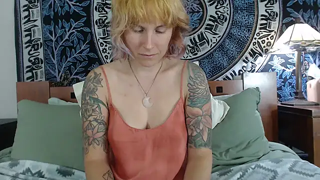 Cutikatxoxo's Webcam Show
