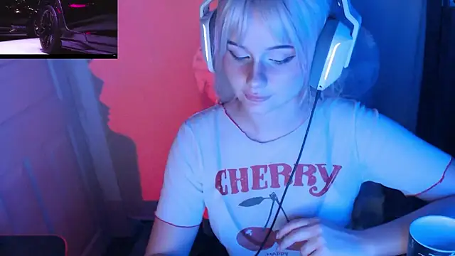 BlondyyArish's Webcam Show