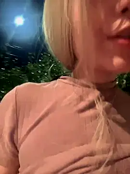 SweetBunnyGF's Webcam Show