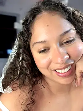 Shara_dreams' Webcam Show