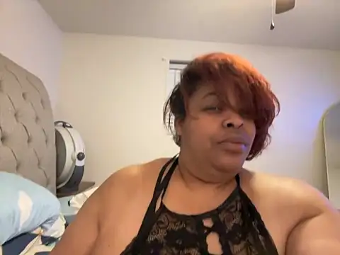 Missredboneo12's Webcam Show