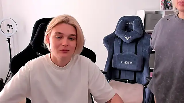 Вебкам-шоу hotblonds