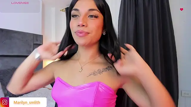 MarilynSmIith's Webcam Show