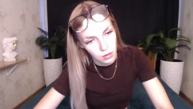 HitGyrl's Webcam Show