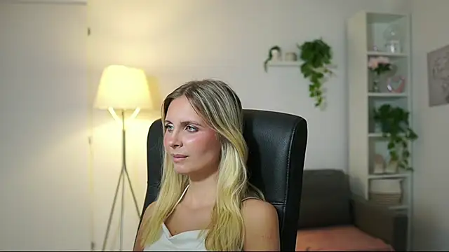 catecrago_'s Webcam Show