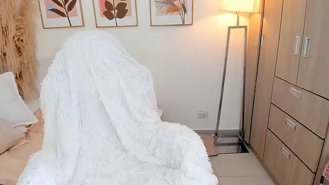 Emyroberts' Webcam Show