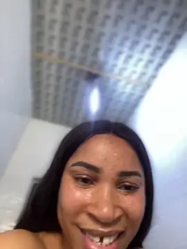 Bigboobs-AfroMina 网络视讯表演