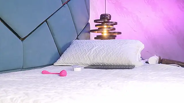 amber_tonny25's Webcam Show