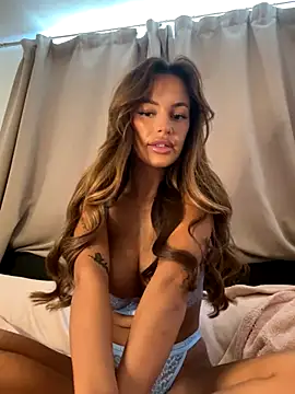 LaceyMayxox's Webcam Show