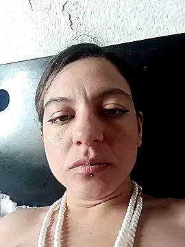 IsisSlave's Webcam Show