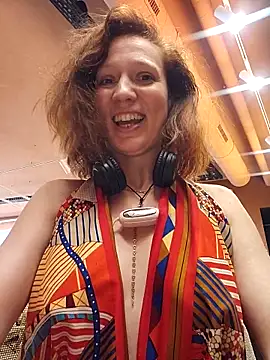Exhibitionsplit's Webcam Show