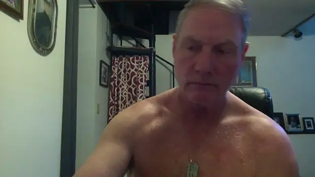 Muffsfriend8364's Webcam Show