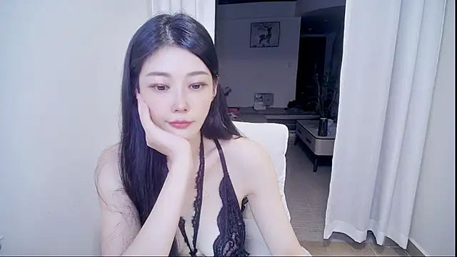 E-ll-A's Webcam Show