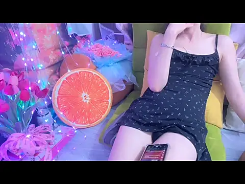 candy-kitty2025's Webcam Show