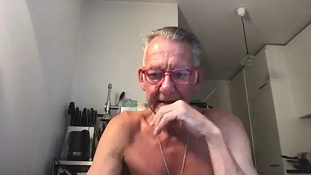 ClaraMigger@xh's Webcam Show