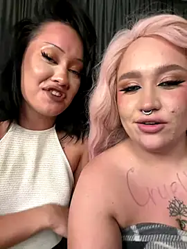 RollingGirls' Webcam Show