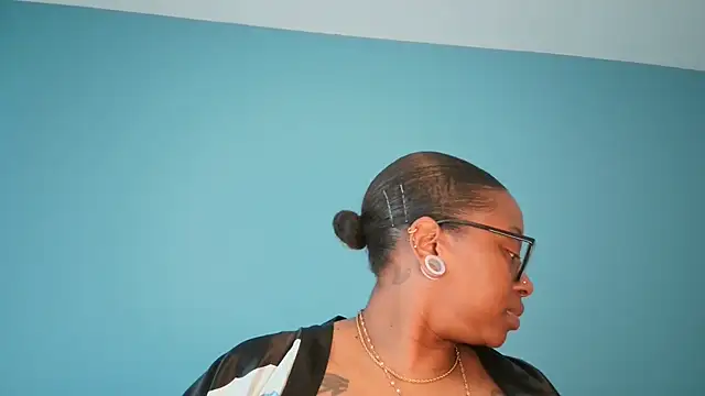 Nyxie_Chaos' Webcam Show