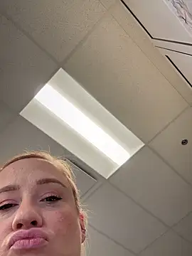 Exotic_Hoe's Webcam Show