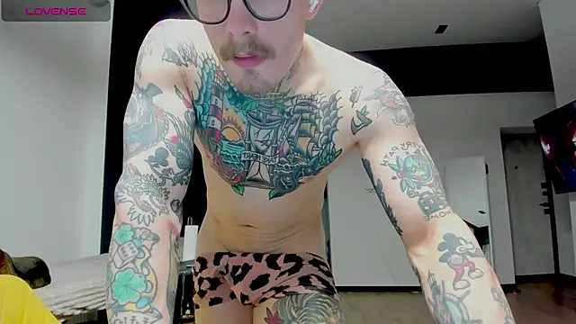 white_King9999's Webcam Show