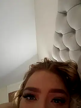 MysteriousMylaX's Webcam Show
