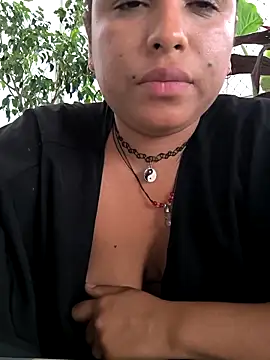 Francesca_ferrari's Webcam Show