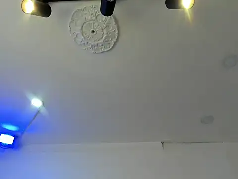 ALISON_35's Webcam Show