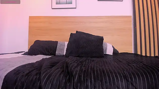 JulietaHazze's Webcam Show
