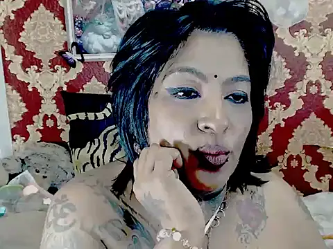 Indiancatz2's Webcam Show