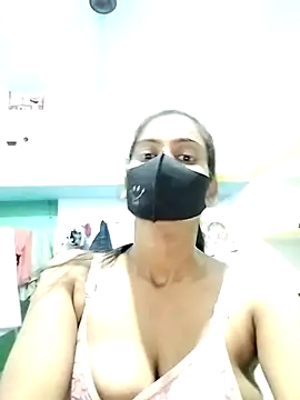 desiqueensneha's Webcam Show