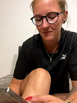 LauraLuxxx's Webcam Show