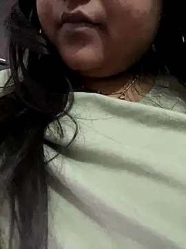 queen_sakhi24's Webcam Show