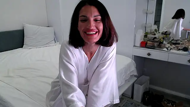 SilkenMuse_'s Webcam Show