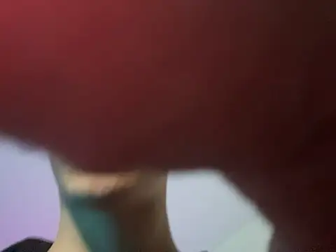 Alice18James' Webcam Show