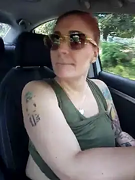 HollyTattoo's Webcam Show