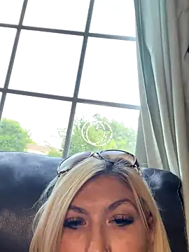 LittleMissEeve's Webcam Show