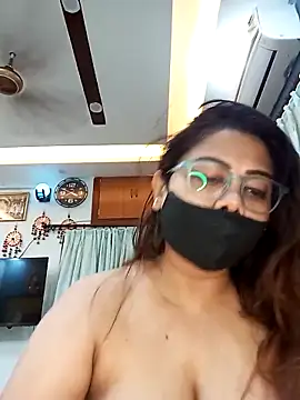 Cute-mona's Webcam Show