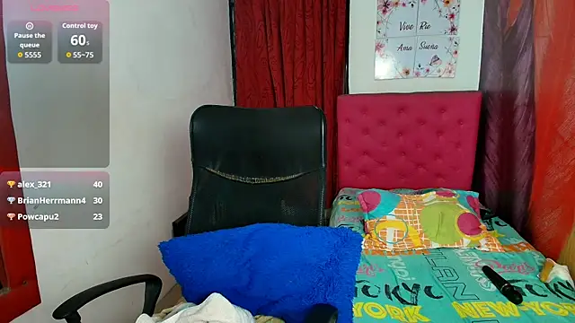 miley_blue_'s Webcam Show