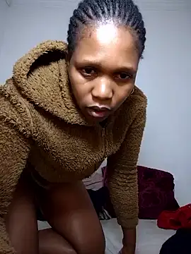 Curvy_sluty's Webcam Show