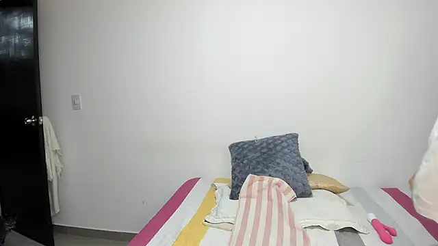 malucam06's Webcam Show